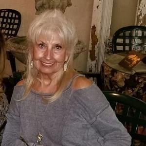 Meet your Posher, Carol